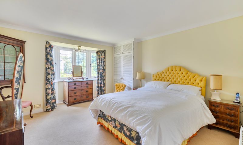 The Mead, Ashtead, KT21