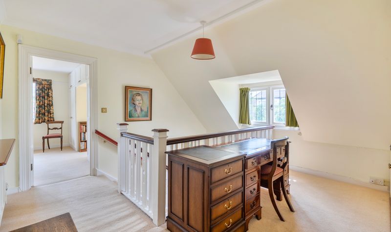 The Mead, Ashtead, KT21