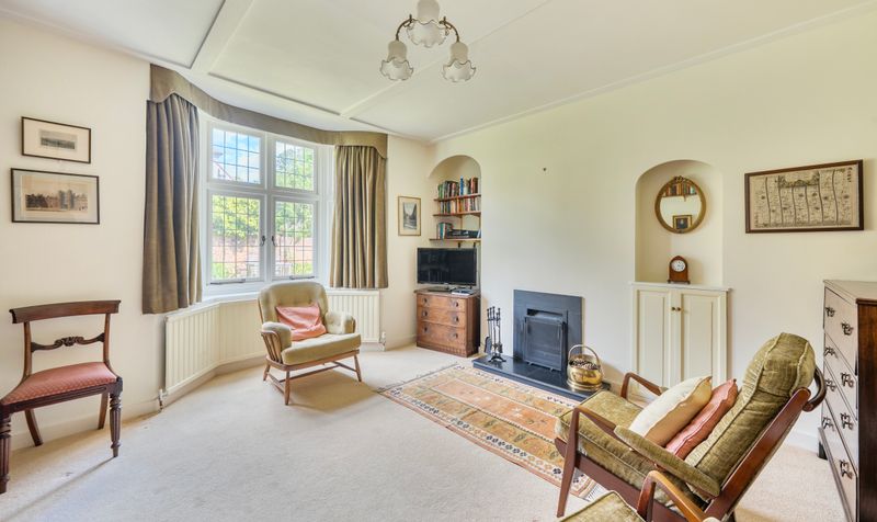 The Mead, Ashtead, KT21