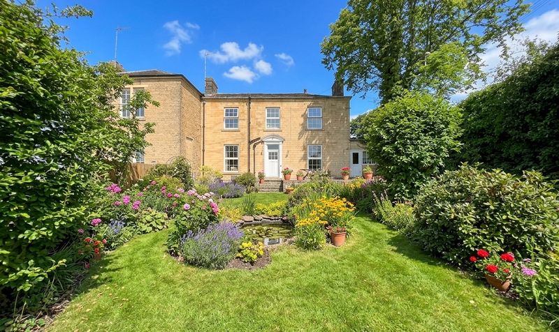 Cowms Lodge, Lascelles Hall Road, Lascelles Hall