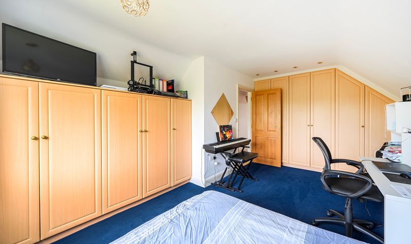 Christ Church Road, Epsom, KT19