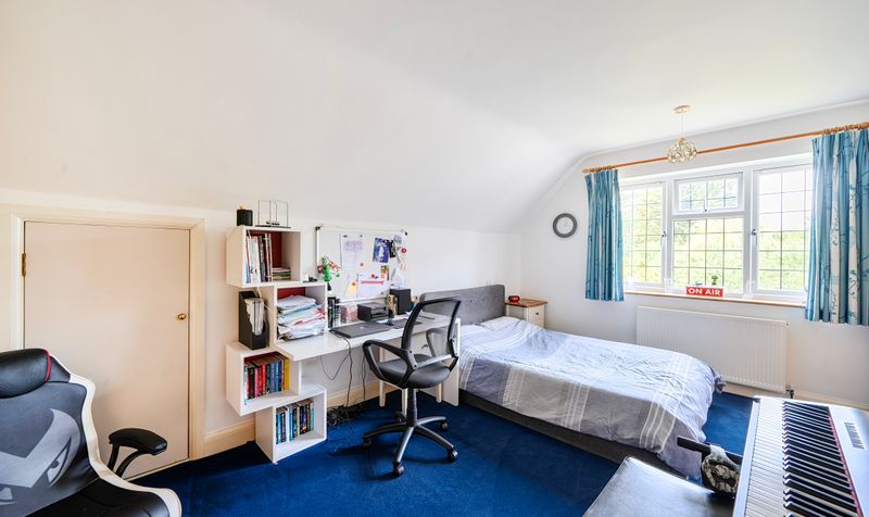 Christ Church Road, Epsom, KT19