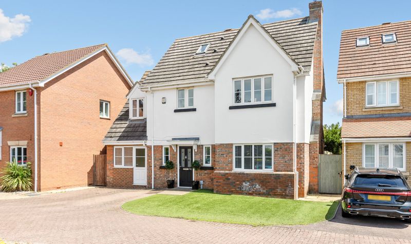 5 Bedroom House For Sale &ndash; Bedford Road, Henlow, SG16