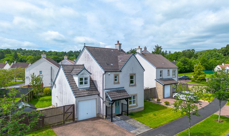 4 Castle Circle, Lennoxtown
