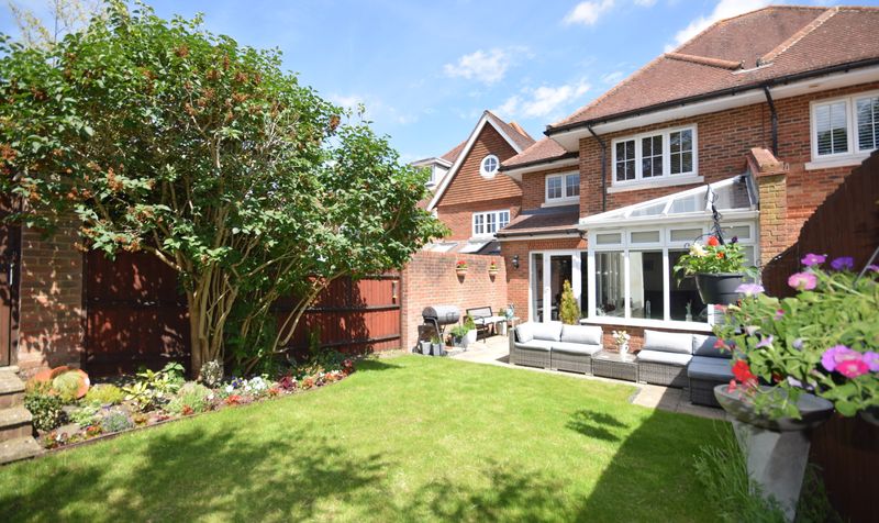 Grosvenor Road, Epsom, KT18