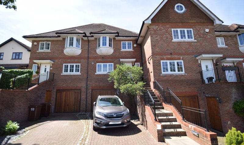 Grosvenor Road, Epsom, KT18