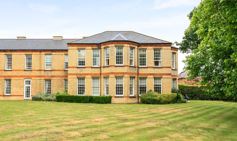 Horton Crescent, Epsom, KT19