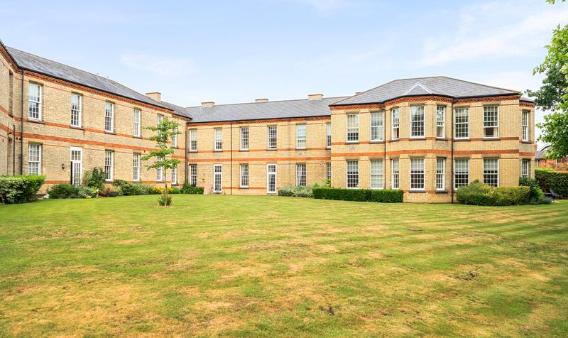 Horton Crescent, Epsom, KT19