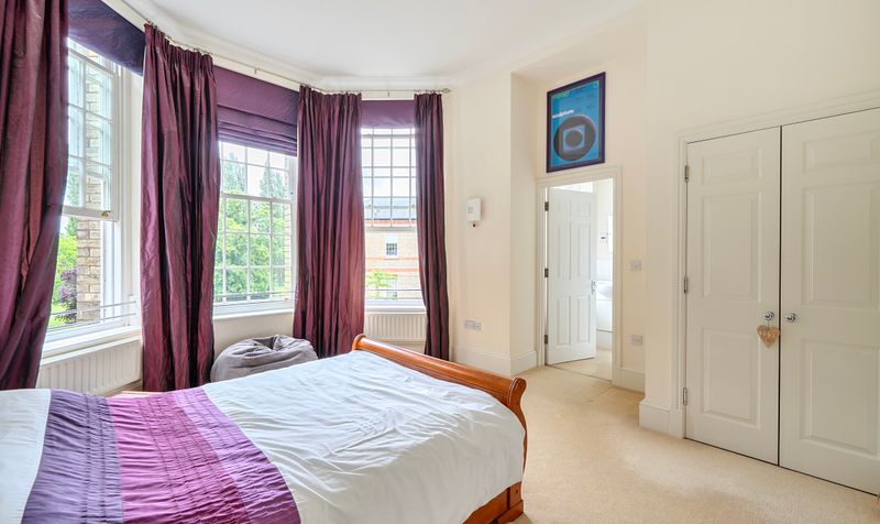 Horton Crescent, Epsom, KT19