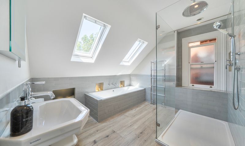 Barnett Wood Lane, Ashtead, KT21