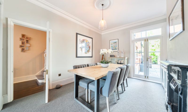 Barnett Wood Lane, Ashtead, KT21