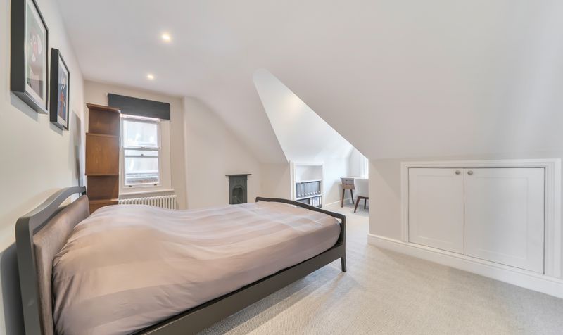 Barnett Wood Lane, Ashtead, KT21