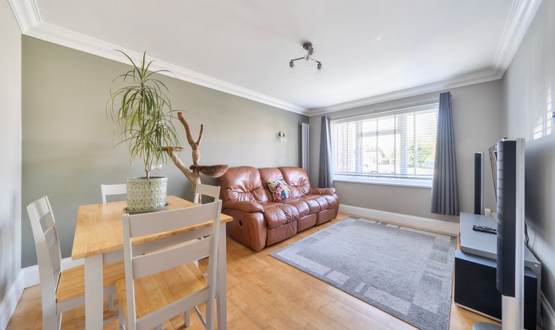 Brookers Close, Ashtead, KT21