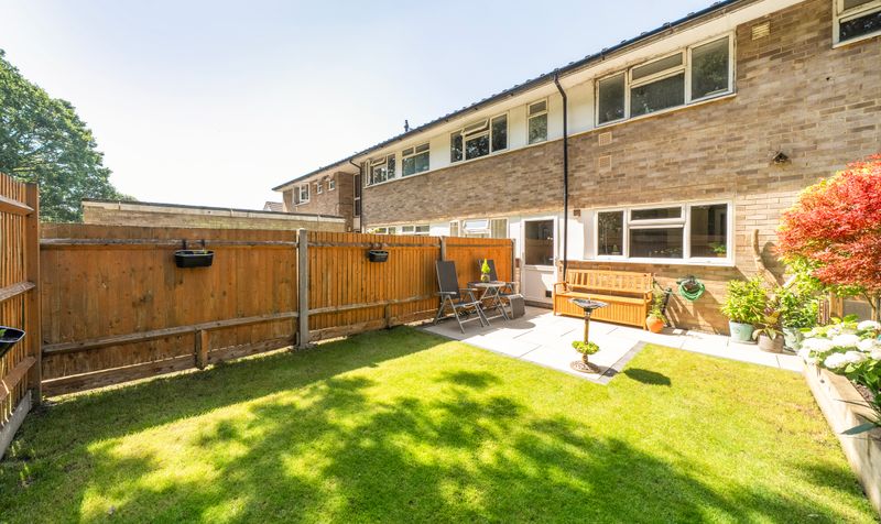 Brookers Close, Ashtead, KT21