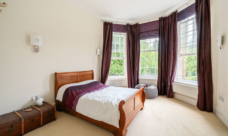 Horton Crescent, Epsom, KT19