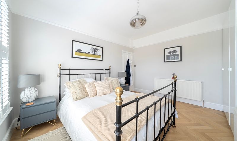 Andrews Close, Epsom, KT17