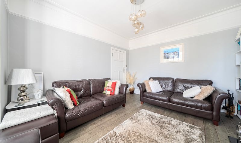 Andrews Close, Epsom, KT17