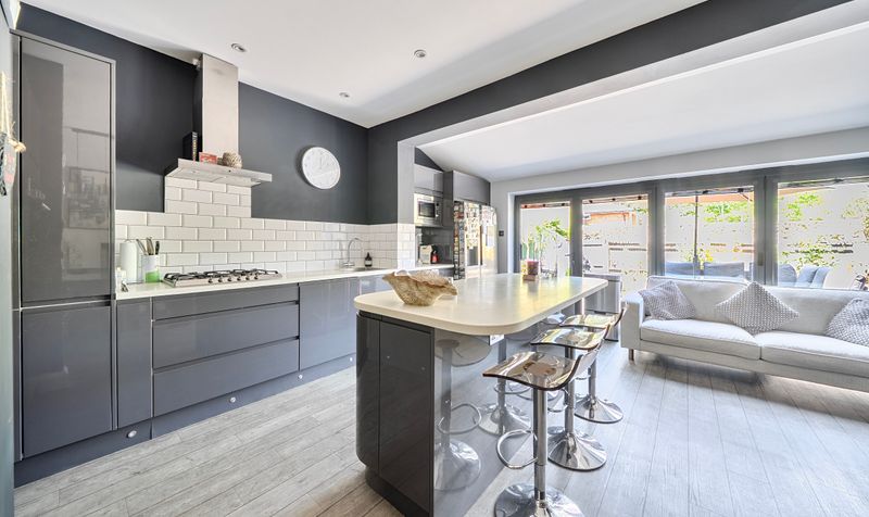 Andrews Close, Epsom, KT17