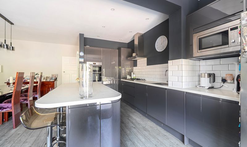 Andrews Close, Epsom, KT17
