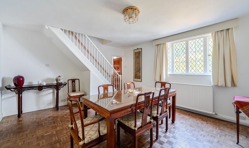 Epsom Road, Ashtead, KT21