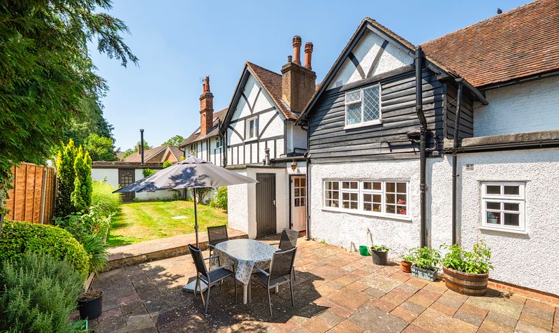 Epsom Road, Ashtead, KT21