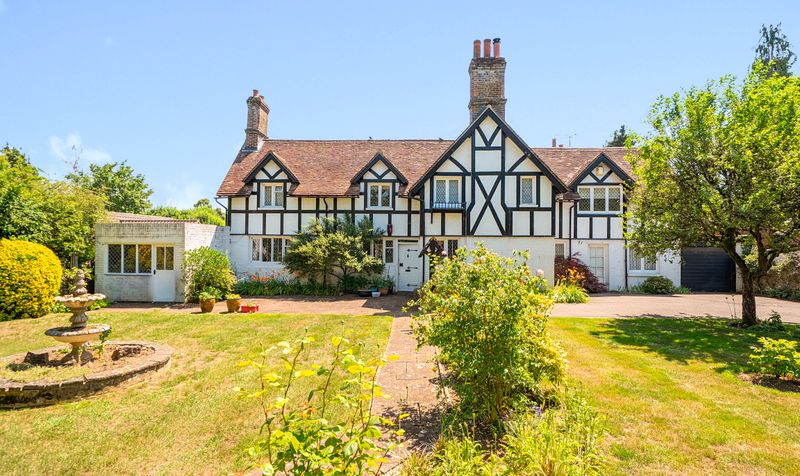 Epsom Road, Ashtead, KT21