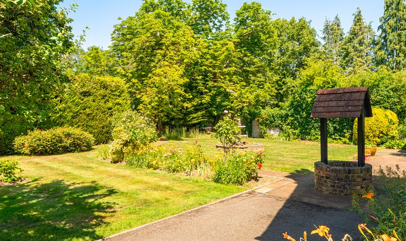 Epsom Road, Ashtead, KT21