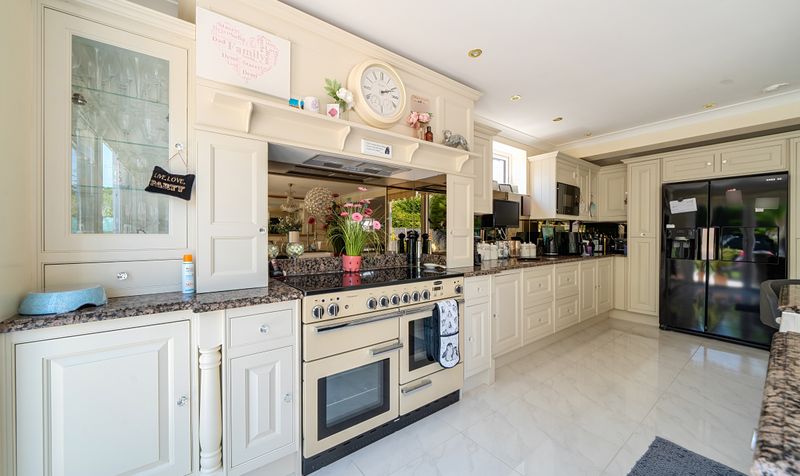Lansdowne Road, Epsom, KT19