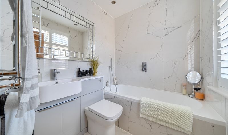 Lansdowne Road, Epsom, KT19