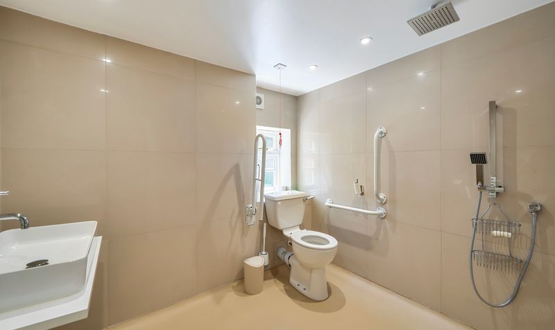 Epsom Road, Ashtead, KT21