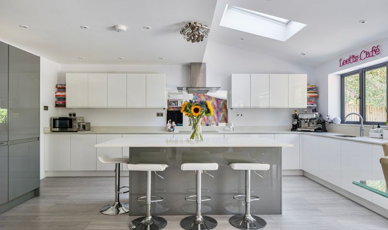 College Avenue, Epsom, KT17