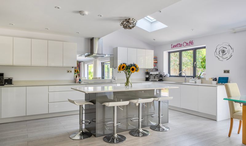 College Avenue, Epsom, KT17