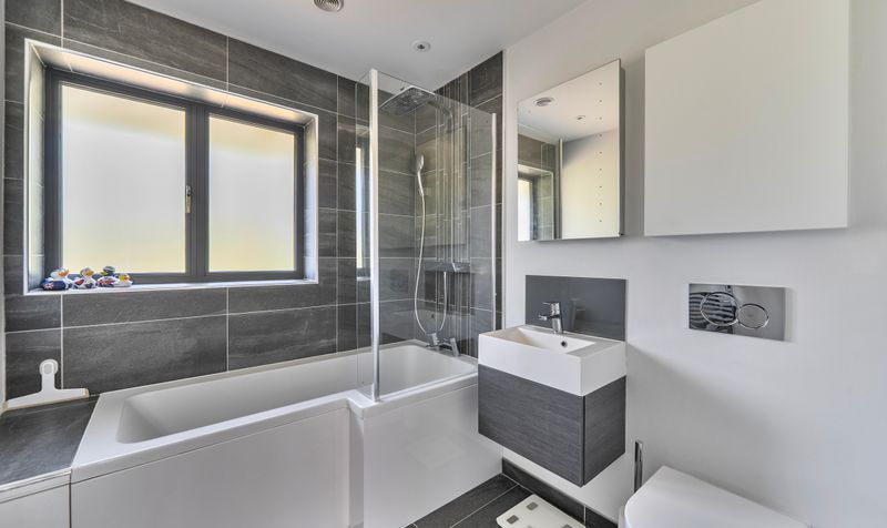 College Avenue, Epsom, KT17