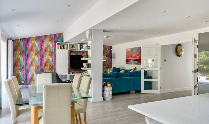 College Avenue, Epsom, KT17