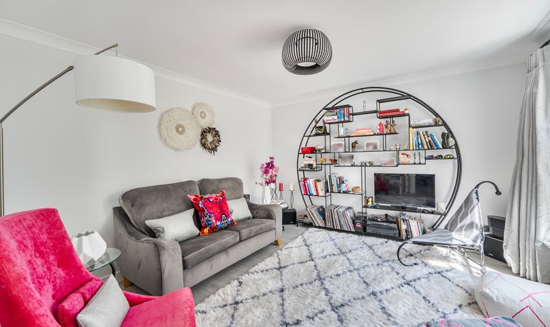 College Avenue, Epsom, KT17