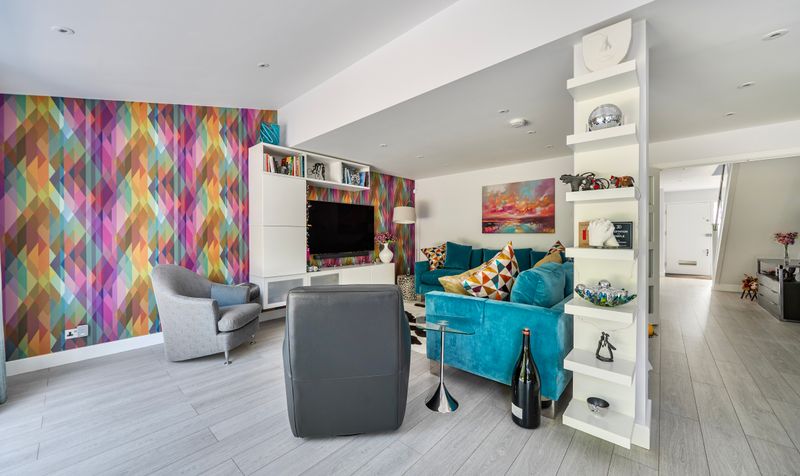 College Avenue, Epsom, KT17