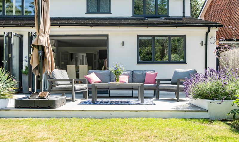 College Avenue, Epsom, KT17