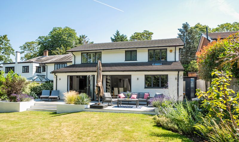 College Avenue, Epsom, KT17