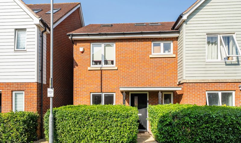 Redwood Drive, Epsom, KT19