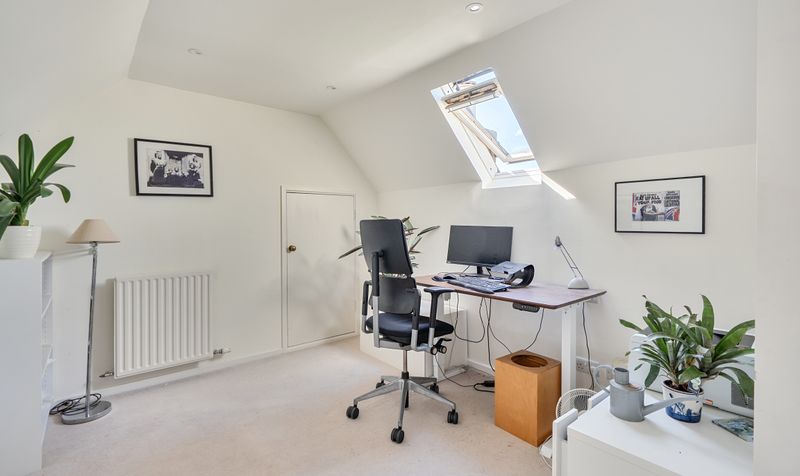Larkhurst, 11 Highfields, Ashtead KT21 2NL