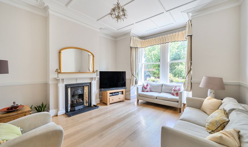 Larkhurst, 11 Highfields, Ashtead KT21 2NL