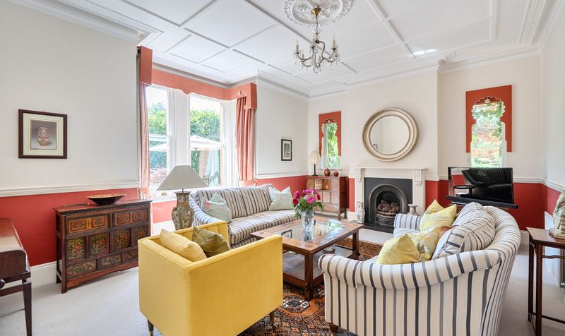 Larkhurst, 11 Highfields, Ashtead KT21 2NL