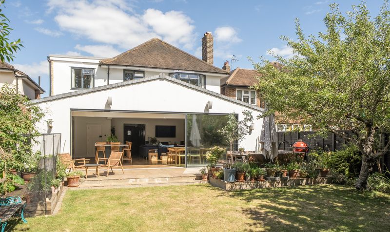 Overdale, Ashtead, KT21