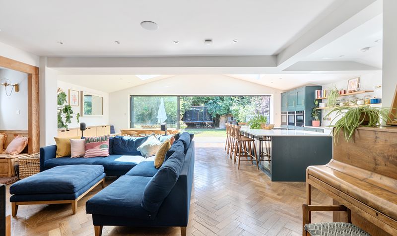 Overdale, Ashtead, KT21
