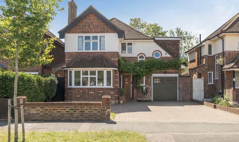 Overdale, Ashtead, KT21
