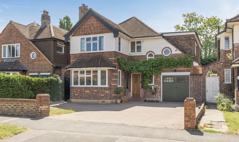 Overdale, Ashtead, KT21