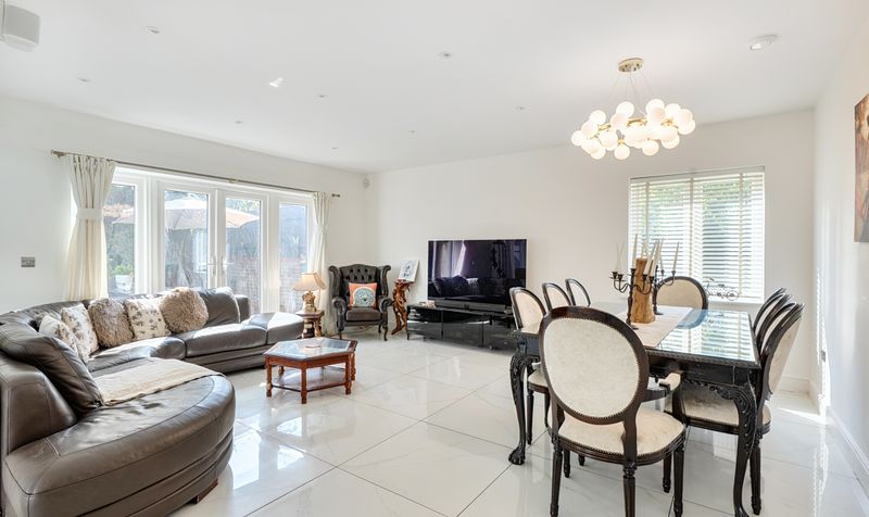 Mulberry Way, Ashtead, KT21