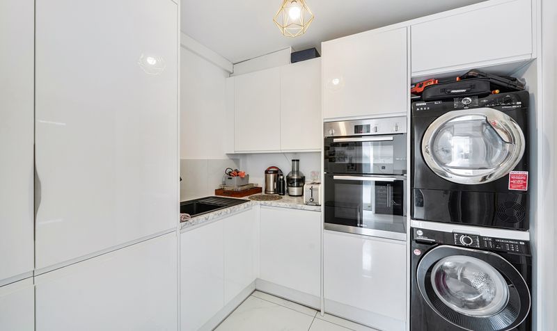 Mulberry Way, Ashtead, KT21
