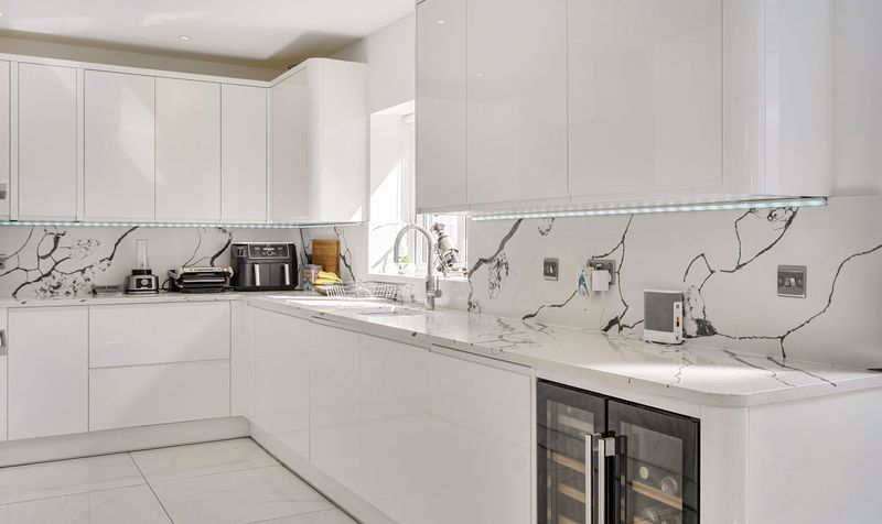 Mulberry Way, Ashtead, KT21