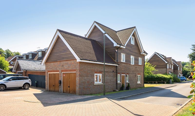 Mulberry Way, Ashtead, KT21